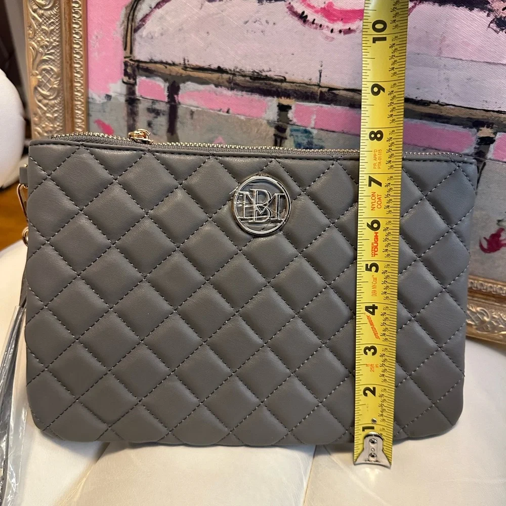 Badgley Mischka XL Quilted Clutch Wristlet NWT Grey